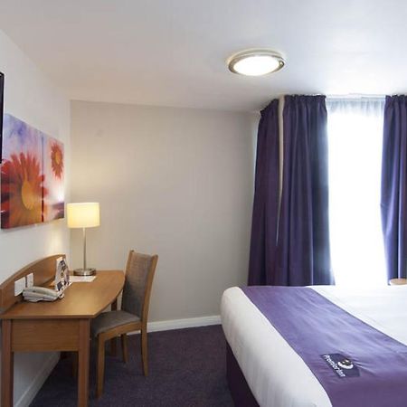 Premier Inn 글렌로시스 외부 사진