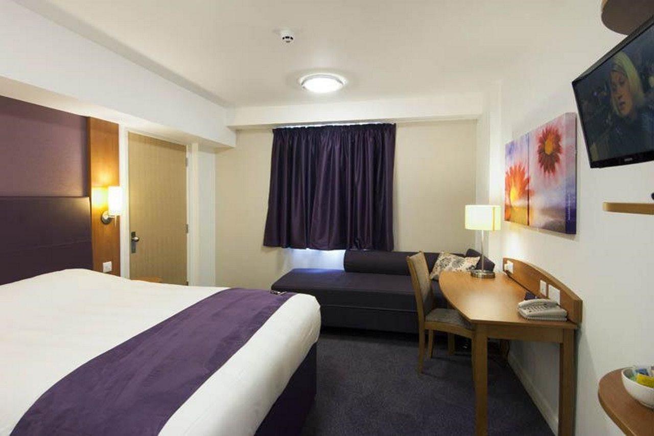 Premier Inn 글렌로시스 외부 사진