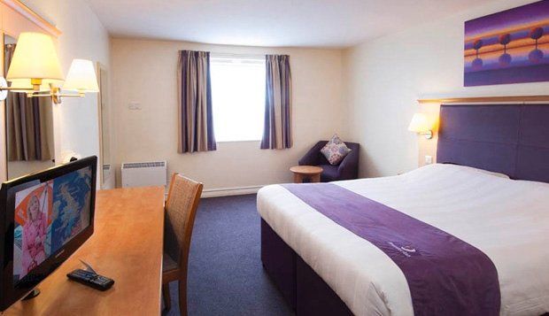 Premier Inn 글렌로시스 외부 사진